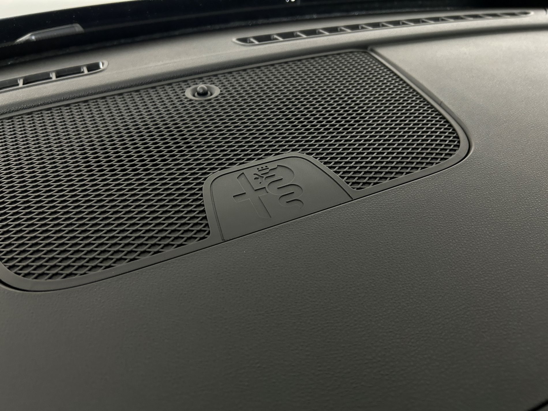 Junior 1.2 ibrida Speciale - Autoviemme